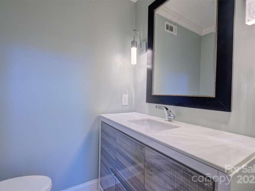 94 Heritage Drive, Lake Wylie, SC 29710.  MLS# CAR4196834, YatesRealty ID 8840. 