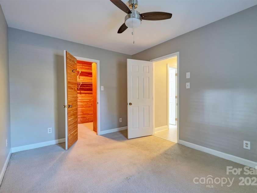 94 Heritage Drive, Lake Wylie, SC 29710.  MLS# CAR4196834, YatesRealty ID 8840. 