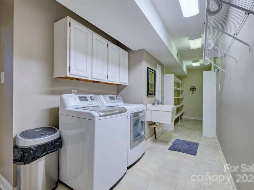 94 Heritage Drive, Lake Wylie, SC 29710.  MLS# CAR4196834, YatesRealty ID 8840. 