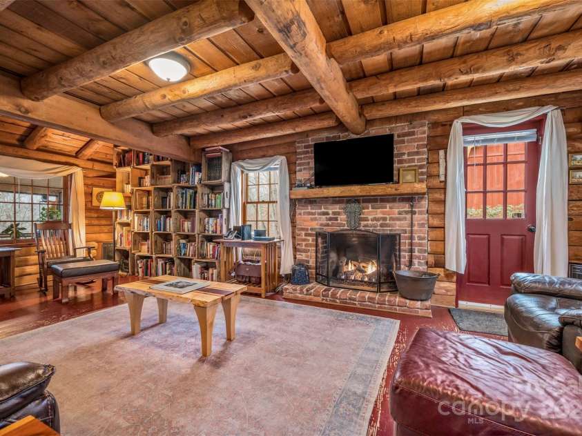 143 Caledonia Road, Landrum, SC 29356.  MLS# CAR4233851, YatesRealty ID 8841. 