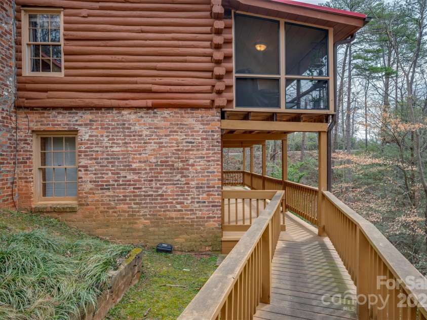 143 Caledonia Road, Landrum, SC 29356.  MLS# CAR4233851, YatesRealty ID 8841. 