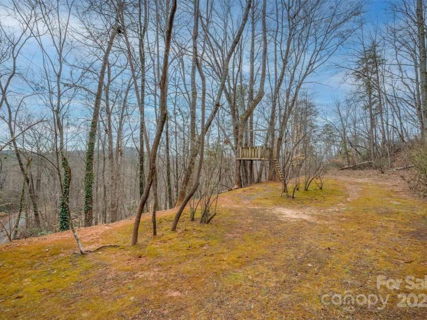 143 Caledonia Road, Landrum, SC 29356.  MLS# CAR4233851, YatesRealty ID 8841. 