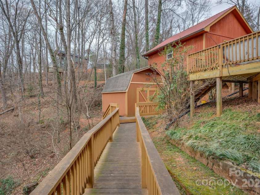 143 Caledonia Road, Landrum, SC 29356.  MLS# CAR4233851, YatesRealty ID 8841. 