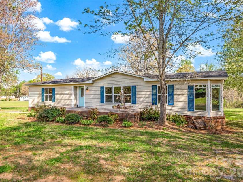 5708 Harwell Road, Catawba, NC 28609.  MLS# CAR4349314, YatesRealty ID 8841. 