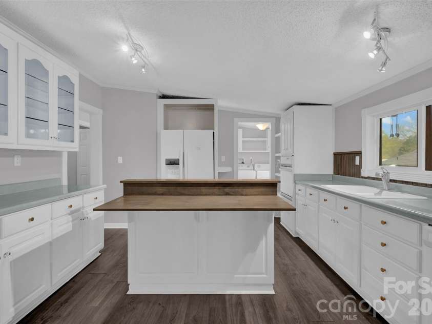 5708 Harwell Road, Catawba, NC 28609.  MLS# CAR4349314, YatesRealty ID 8841. 