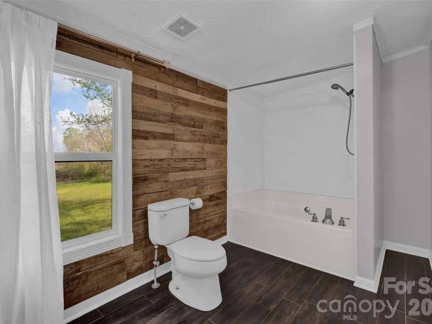 5708 Harwell Road, Catawba, NC 28609.  MLS# CAR4349314, YatesRealty ID 8841. 