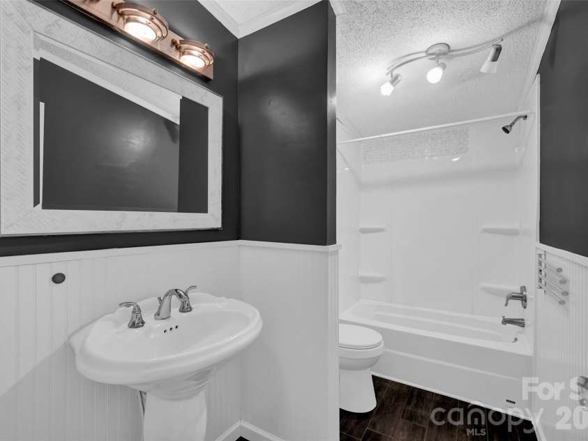 5708 Harwell Road, Catawba, NC 28609.  MLS# CAR4349314, YatesRealty ID 8841. 