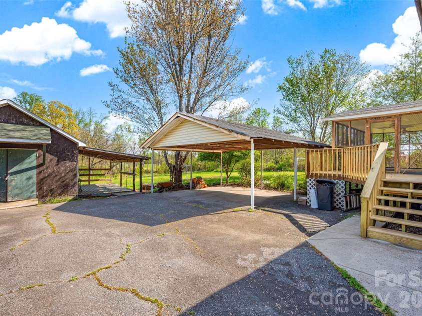 5708 Harwell Road, Catawba, NC 28609.  MLS# CAR4349314, YatesRealty ID 8841. 