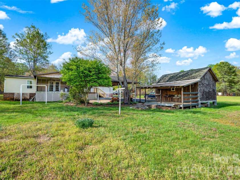 5708 Harwell Road, Catawba, NC 28609.  MLS# CAR4349314, YatesRealty ID 8841. 