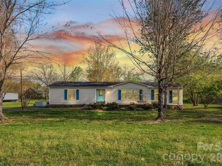 5708 Harwell Road, Catawba, NC 28609.  MLS# CAR4349314, YatesRealty ID 8841. 