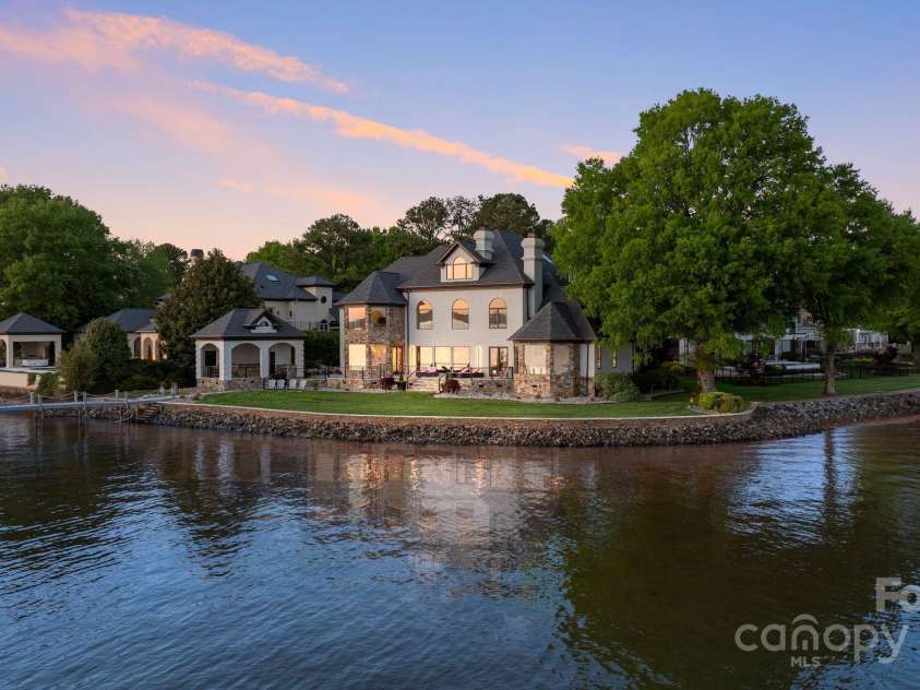 114 Ventana Court, Mooresville, NC 28117.  MLS# CAR4241186, YatesRealty ID 8842. 