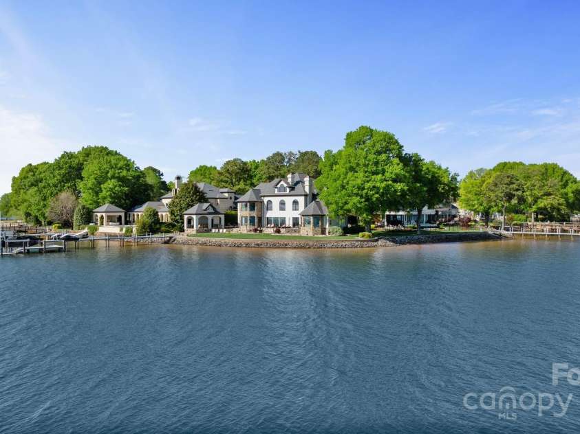 114 Ventana Court, Mooresville, NC 28117.  MLS# CAR4241186, YatesRealty ID 8842. 