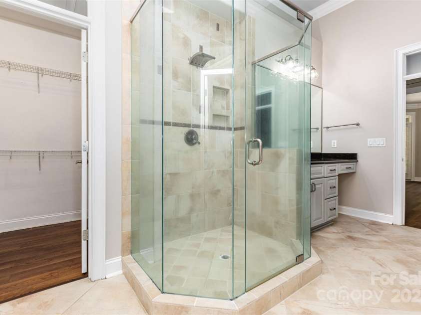 114 Misty Meadows Court, Mooresville, NC 28117.  MLS# CAR4280327, YatesRealty ID 8843. Primary Bath