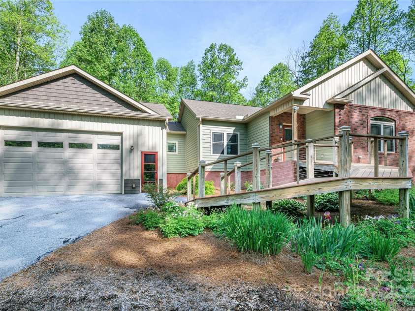 281 Ewbank Road, Etowah, NC 28729.  MLS# CAR4205136, YatesRealty ID 8845. 