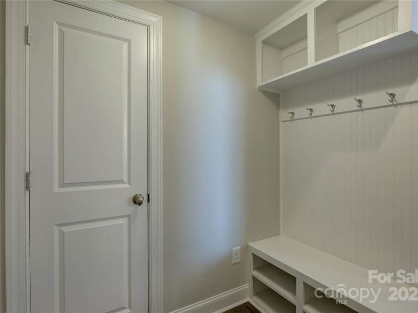 17809 Pawleys Plantation Lane, Charlotte, NC 28278.  MLS# CAR4230692, YatesRealty ID 8846. 