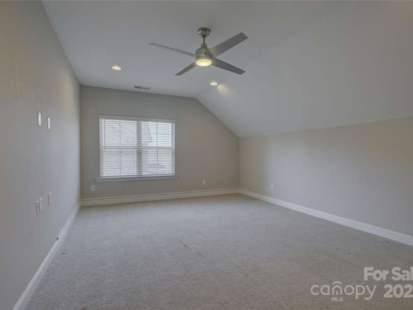 17809 Pawleys Plantation Lane, Charlotte, NC 28278.  MLS# CAR4230692, YatesRealty ID 8846. Bonus room or bedroom 6