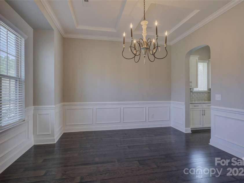 17809 Pawleys Plantation Lane, Charlotte, NC 28278.  MLS# CAR4230692, YatesRealty ID 8846. Formal dining room