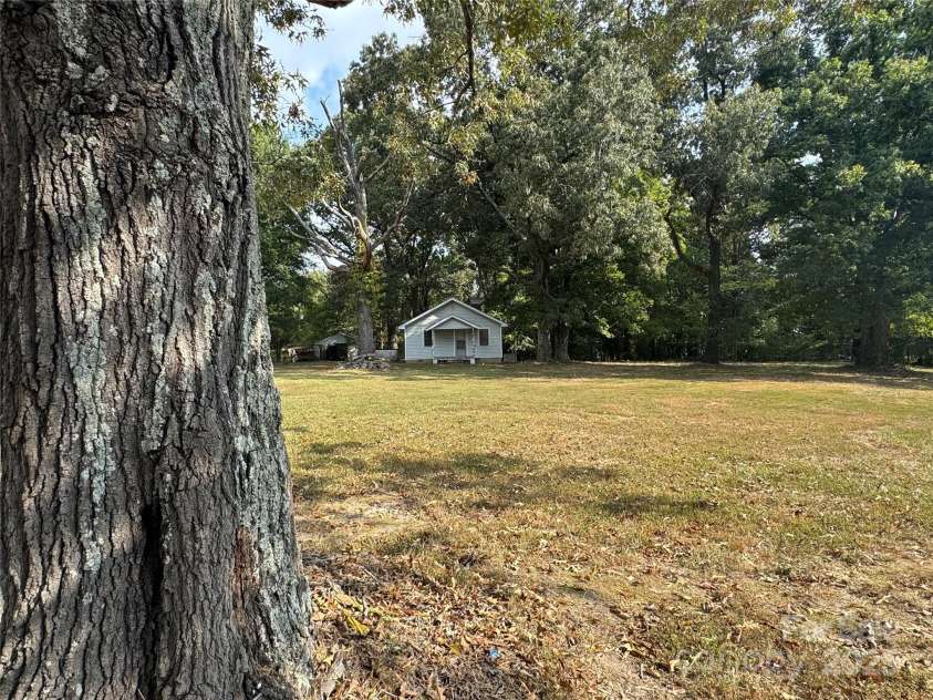 2809 James Hamilton Road, Monroe, NC 28110.  MLS# CAR4304977, YatesRealty ID 8846. 