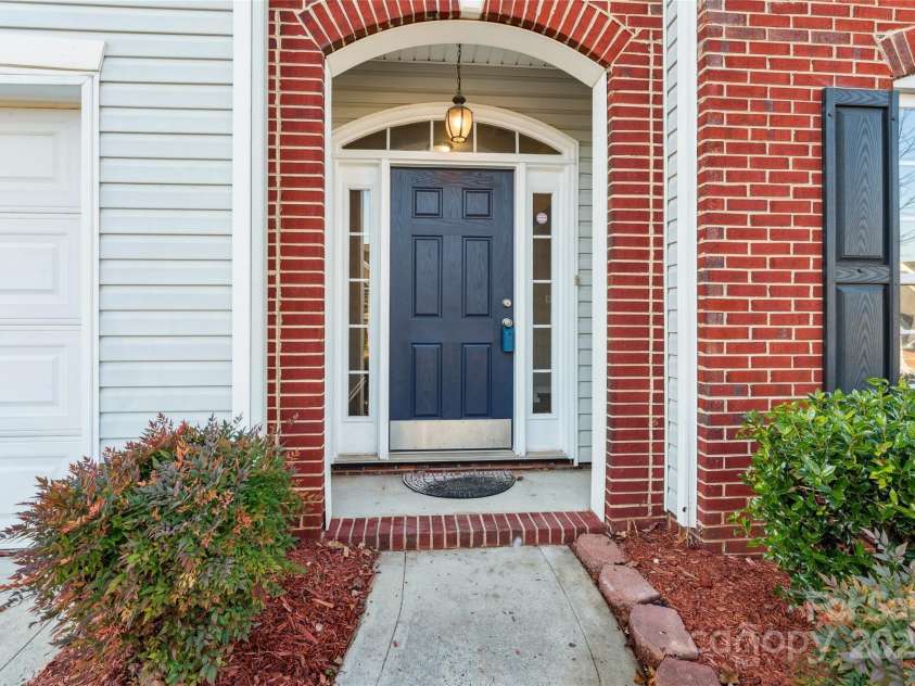 11414 Sidney Crest Avenue, Charlotte, NC 28213.  MLS# CAR4326714, YatesRealty ID 8847. 