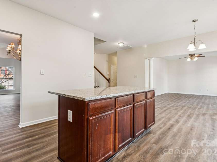 11414 Sidney Crest Avenue, Charlotte, NC 28213.  MLS# CAR4326714, YatesRealty ID 8847. 