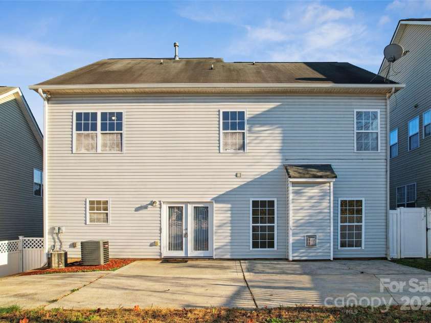 11414 Sidney Crest Avenue, Charlotte, NC 28213.  MLS# CAR4326714, YatesRealty ID 8847. 