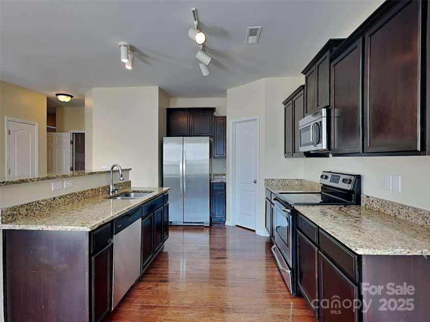 620 Weyburn Drive, Concord, NC 28027.  MLS# CAR4232936, YatesRealty ID 8847. 