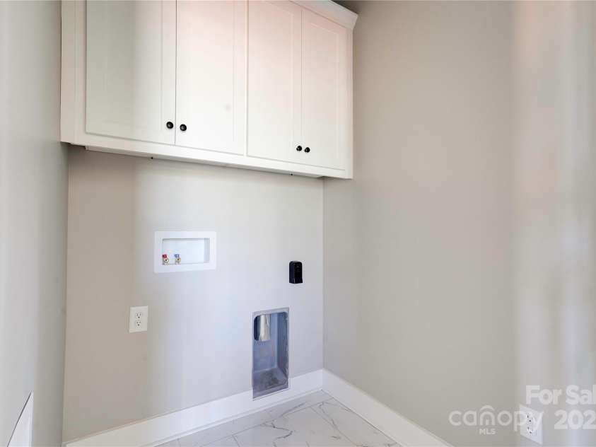 604 Ridge Street, Kings Mountain, NC 28086.  MLS# CAR4217590, YatesRealty ID 8848. 