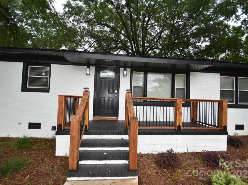 706 Mcintyre Street, Monroe, NC 28110.  MLS# CAR4268048, YatesRealty ID 8848. 