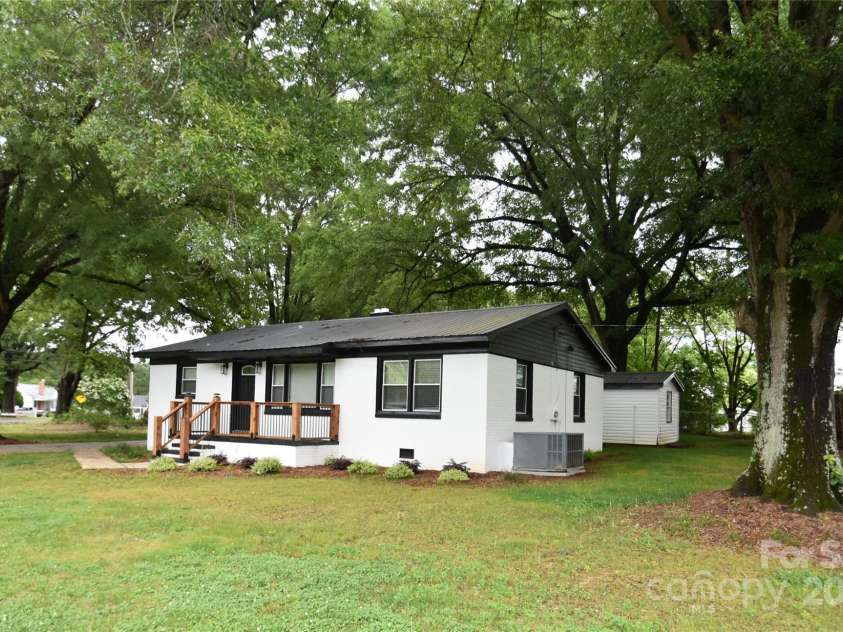 706 Mcintyre Street, Monroe, NC 28110.  MLS# CAR4268048, YatesRealty ID 8848. 