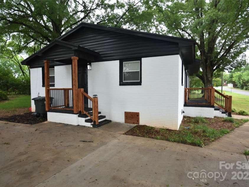 706 Mcintyre Street, Monroe, NC 28110.  MLS# CAR4268048, YatesRealty ID 8848. Full Brick Ranch Fully Repainted!
