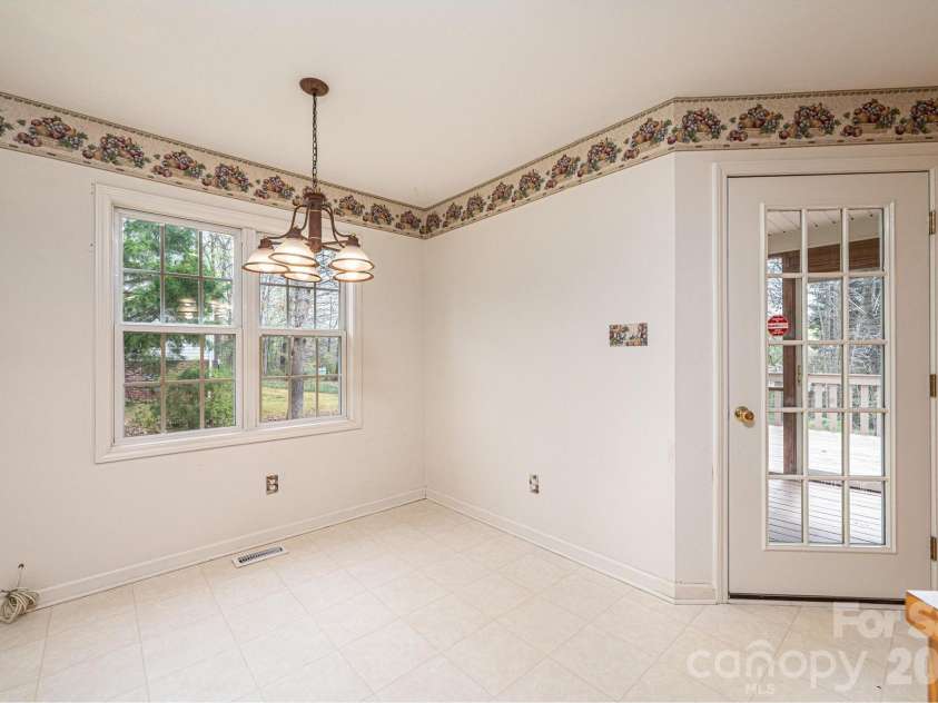 3410 Overbrook Drive, Conover, NC 28613.  MLS# CAR4364388, YatesRealty ID 8849. 