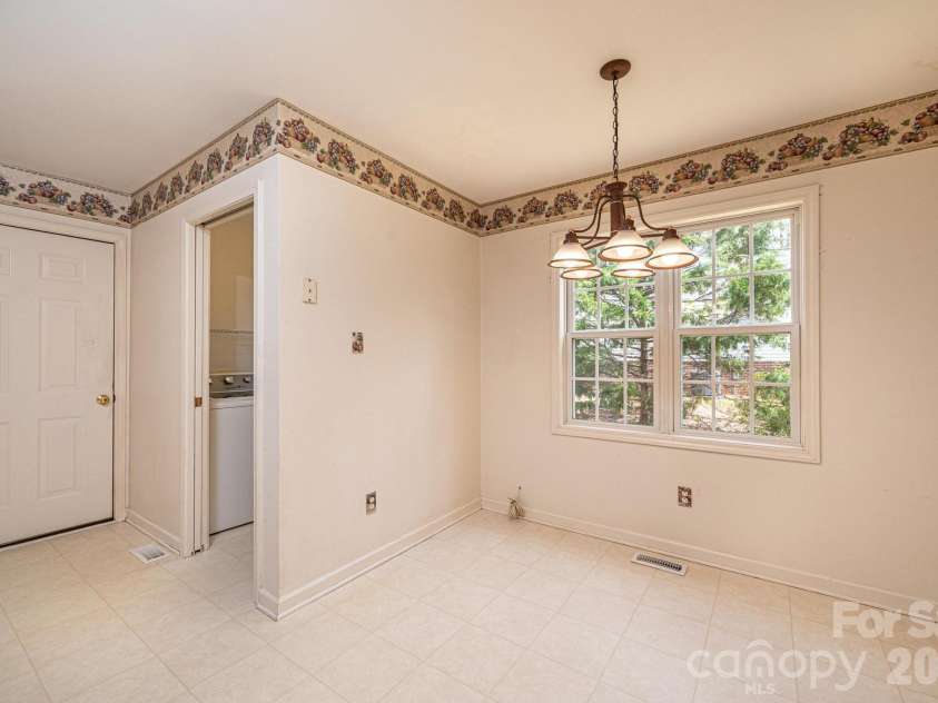 3410 Overbrook Drive, Conover, NC 28613.  MLS# CAR4364388, YatesRealty ID 8849. 