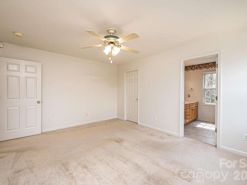 3410 Overbrook Drive, Conover, NC 28613.  MLS# CAR4364388, YatesRealty ID 8849. 