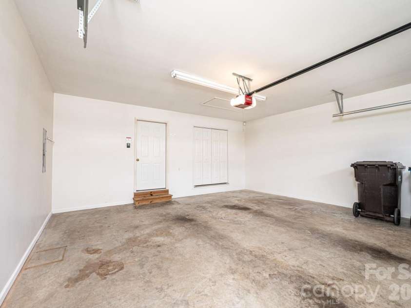 3410 Overbrook Drive, Conover, NC 28613.  MLS# CAR4364388, YatesRealty ID 8849. 