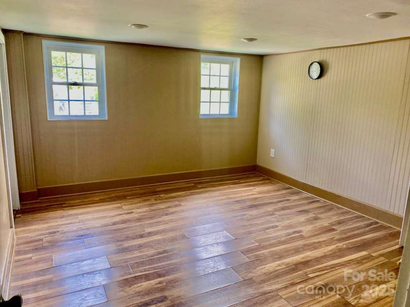 1294 Cane Creek Road, Bakersville, NC 28705.  MLS# CAR4291675, YatesRealty ID 885. Sunny bedroom