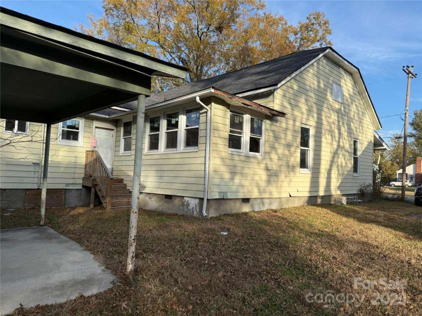 304 Confederate Avenue, Rock Hill, SC 29730.  MLS# CAR4321810, YatesRealty ID 885. 