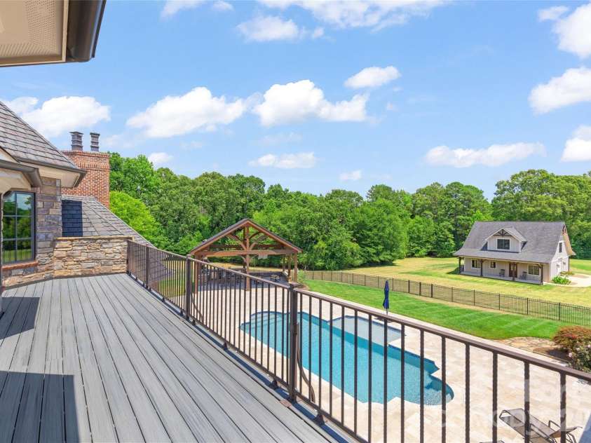 3200 Beaty Road, Gastonia, NC 28056.  MLS# CAR4396557, YatesRealty ID 8851. 