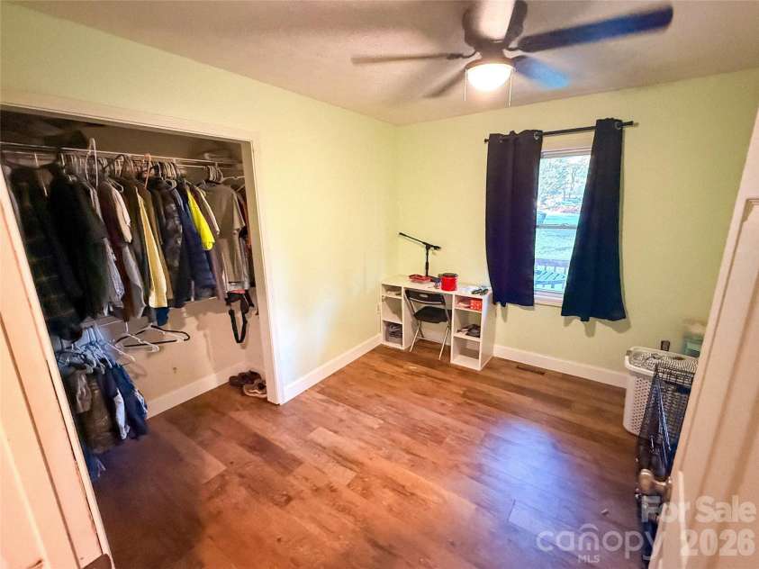 45 Pleasant Court, Flat Rock, NC 28731.  MLS# CAR4314134, YatesRealty ID 8853. 