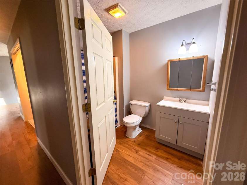 45 Pleasant Court, Flat Rock, NC 28731.  MLS# CAR4314134, YatesRealty ID 8853. 