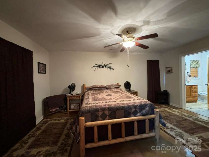 369 Pinecrest Circle, Troy, NC 27371.  MLS# CAR4205705, YatesRealty ID 8854. 