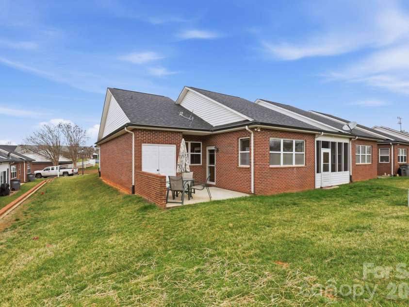 3900 Azalea Trail, Denver, NC 28037.  MLS# CAR4353050, YatesRealty ID 8855. Rear view - END UNIT