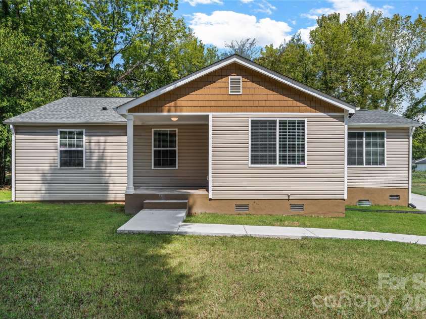2510 Sherrill Street, Charlotte, NC 28208.  MLS# CAR4294165, YatesRealty ID 8858. 
