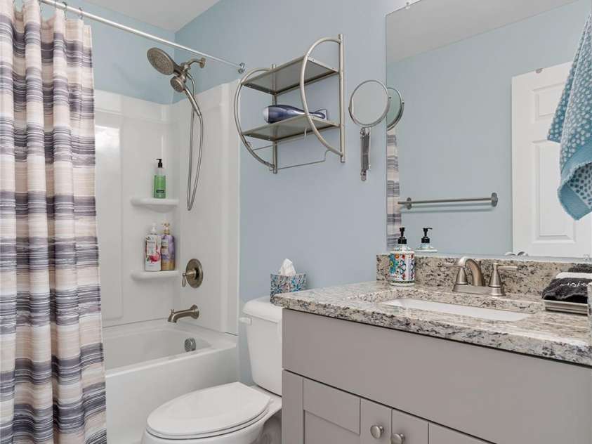 2510 Sherrill Street, Charlotte, NC 28208.  MLS# CAR4294165, YatesRealty ID 8858. Guest bathroom