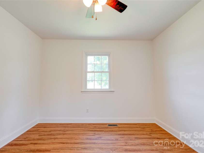 231 London Road, Lawndale, NC 28090.  MLS# CAR4267286, YatesRealty ID 8859. 