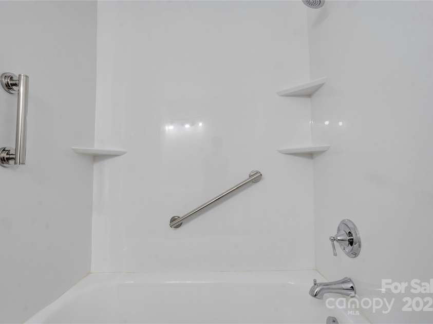 231 London Road, Lawndale, NC 28090.  MLS# CAR4267286, YatesRealty ID 8859. 