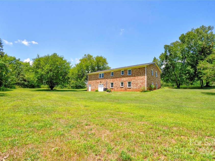 231 London Road, Lawndale, NC 28090.  MLS# CAR4267286, YatesRealty ID 8859. 