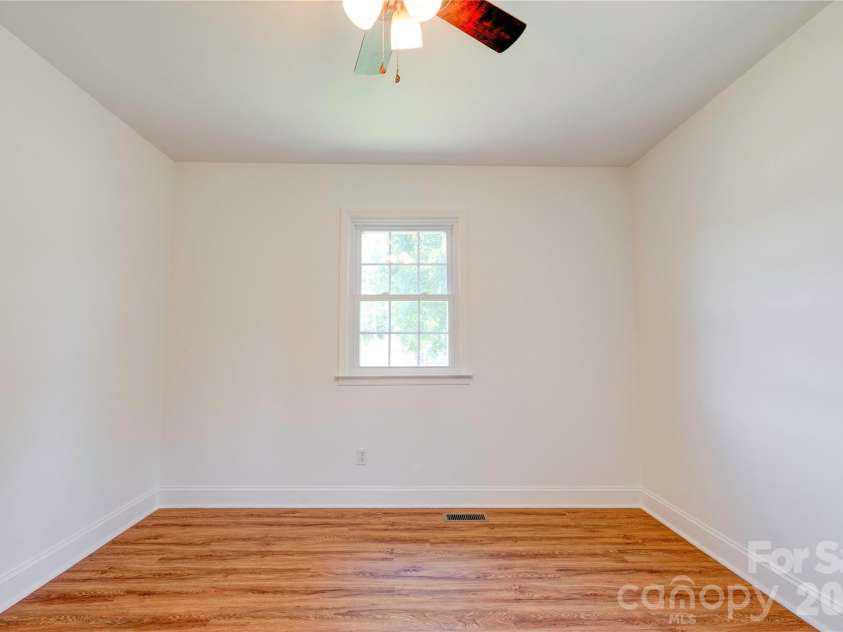 231 London Road, Lawndale, NC 28090.  MLS# CAR4267286, YatesRealty ID 8859. 