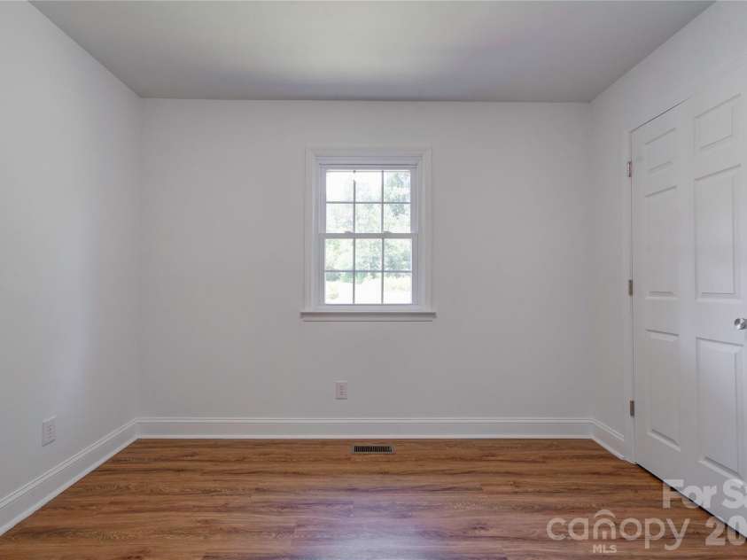 231 London Road, Lawndale, NC 28090.  MLS# CAR4267286, YatesRealty ID 8859. 