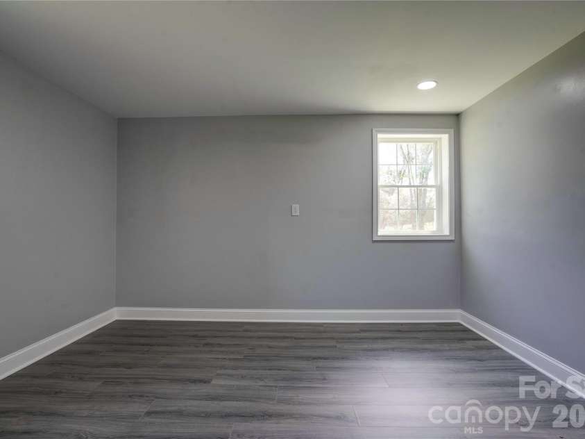 231 London Road, Lawndale, NC 28090.  MLS# CAR4267286, YatesRealty ID 8859. 