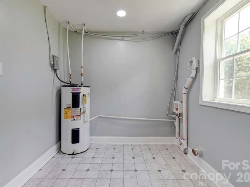 231 London Road, Lawndale, NC 28090.  MLS# CAR4267286, YatesRealty ID 8859. 
